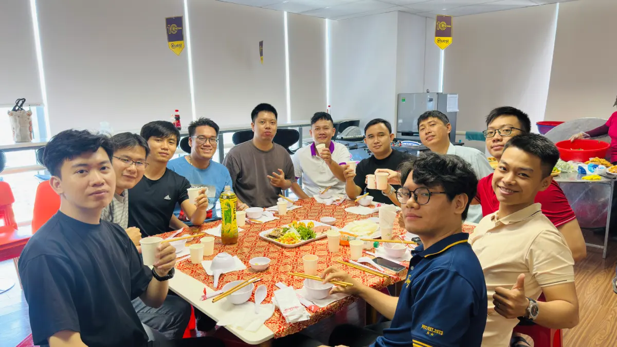 LUNCH & CONNECT – AUGUST 2025