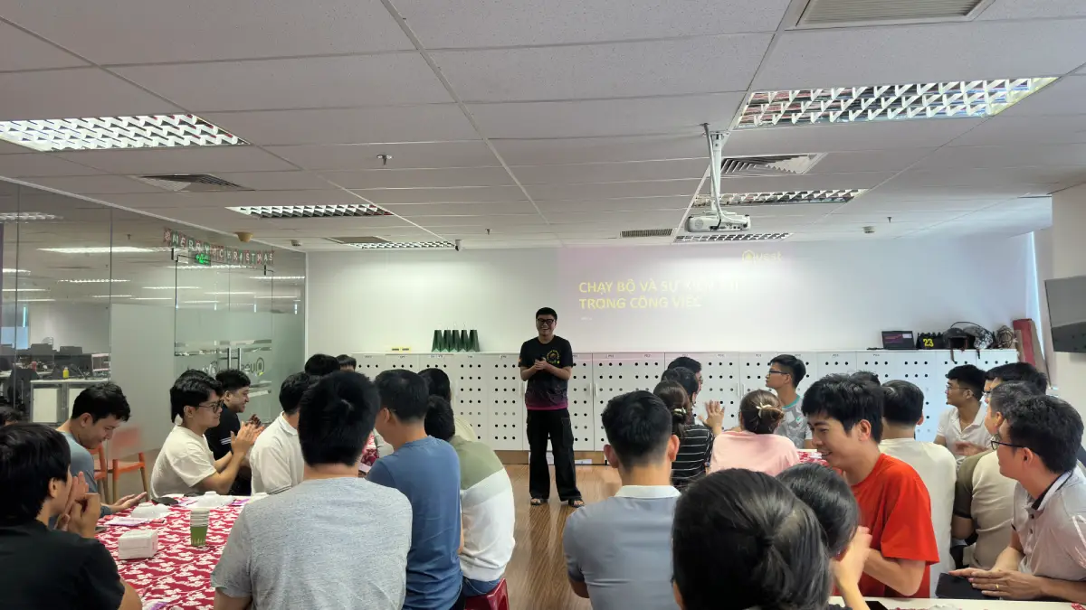 LUNCH & CONNECT – May 2025